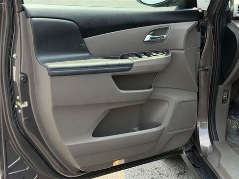 Used 2014 Honda Odyssey EX-L image 21