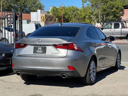 Used 2015 Lexus IS 250 RWD image 6