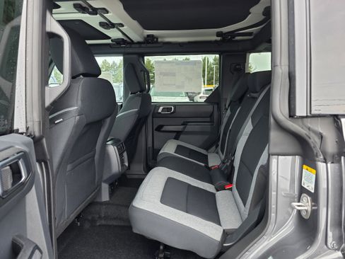 New 2025 Ford Bronco Big Bend image 11