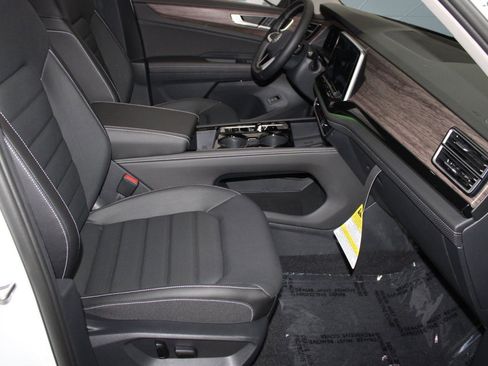 New 2026 Volkswagen Atlas SEL image 30