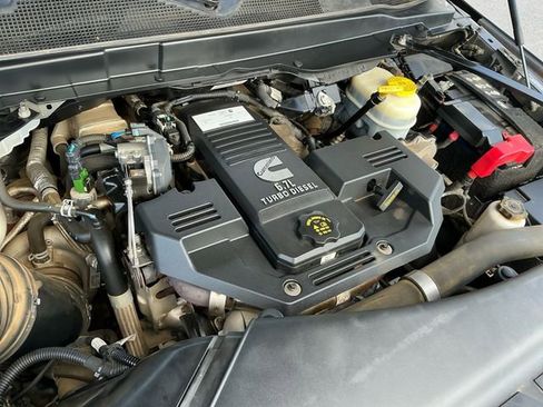 Used 2020 RAM 3500 Tradesman w/ Chrome Appearance Group image 20