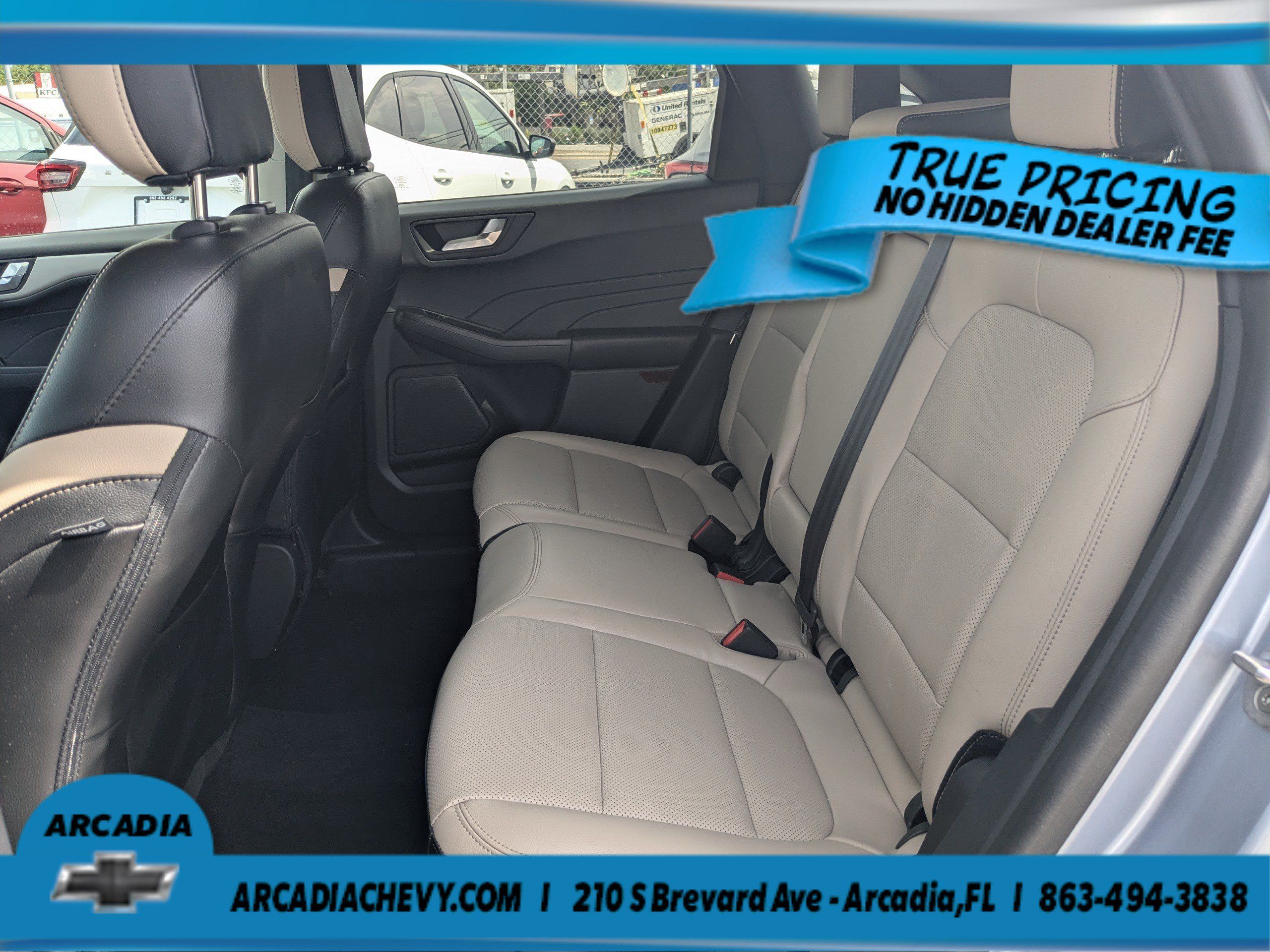 Used 2022 Ford Escape SEL w/ Technology Package FWD image 14