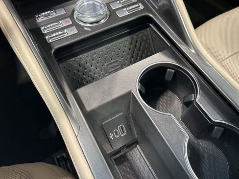 Used 2024 Lincoln Nautilus Premier w/ Equipment Group 102A image 25