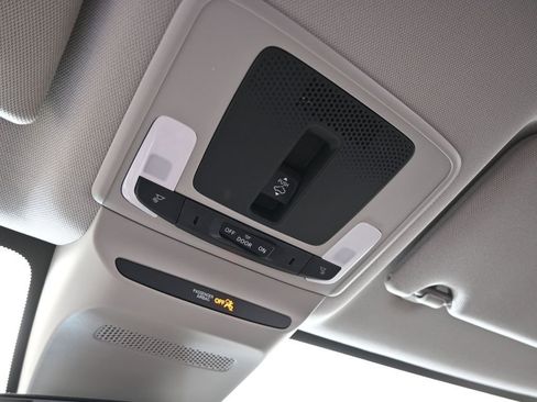 Used 2023 Honda HR-V EX-L image 21