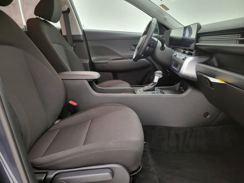 Used 2025 Hyundai Kona SEL image 31