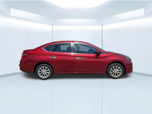 Used 2019 Nissan Sentra SV FWD image 2