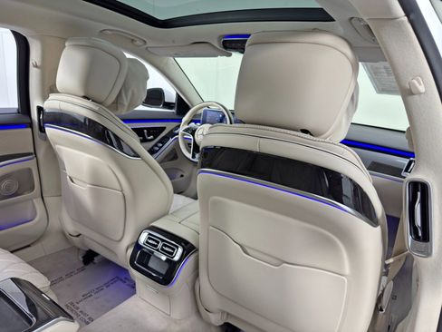 Used 2021 Mercedes-Benz S 580 4MATIC Sedan image 46