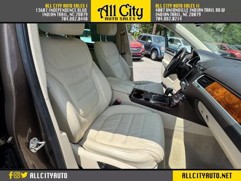 Used 2014 Volkswagen Touareg TDI AWD/4WD image 20