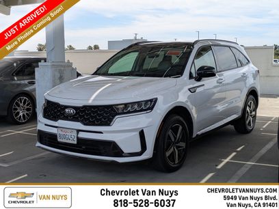 Used 2021 Kia Sorento S w/ Panoramic Sunroof Package