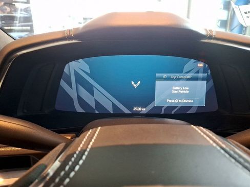 Used 2021 Chevrolet Corvette Stingray w/ Z51 Performance Package image 18