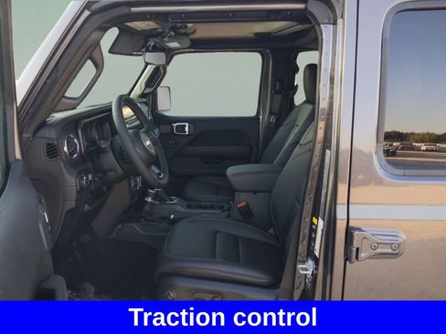 New 2025 Jeep Gladiator Sport AWD/4WD image 11