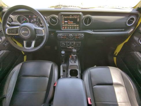 Used 2023 Jeep Wrangler Unlimited Sahara w/ Cold Weather Group image 17