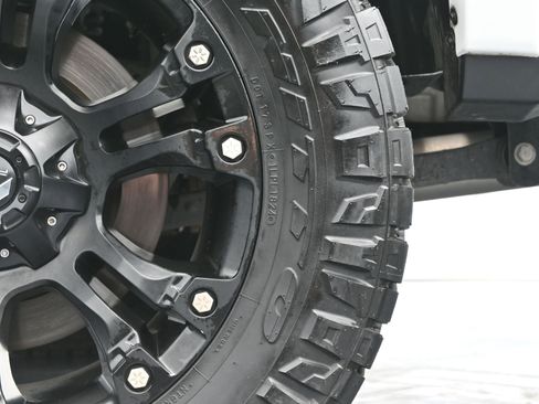 Used 2019 RAM 1500 Laramie w/ Sport Appearance Package image 42