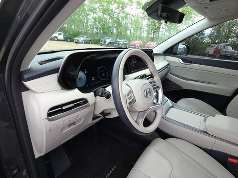 Used 2024 Hyundai Palisade Calligraphy FWD image 14
