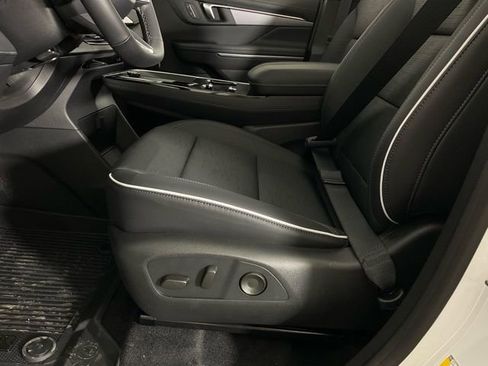 New 2026 Buick Enclave Sport Touring w/ Power Package FWD image 29
