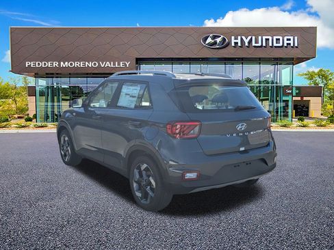 Certified 2026 Hyundai Venue SEL FWD image 5