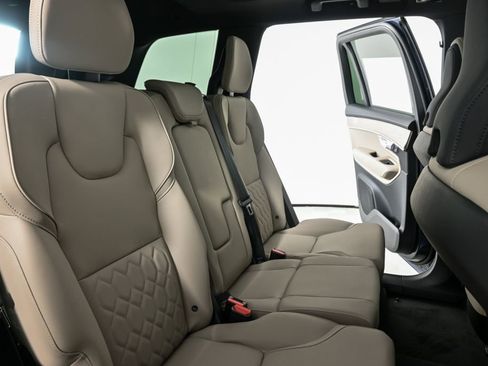 Certified 2026 Volvo XC90 B6 Plus w/ Protection Package Premier AWD/4WD image 24