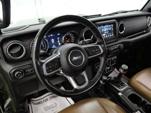 Used 2021 Jeep Wrangler Unlimited Sahara w/ LED Lighting Group AWD/4WD image 11