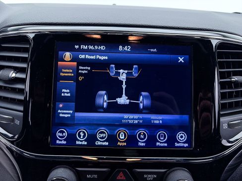 Used 2019 Jeep Grand Cherokee Laredo w/ 18" Wheel & 8.4" Radio Group AWD/4WD image 21