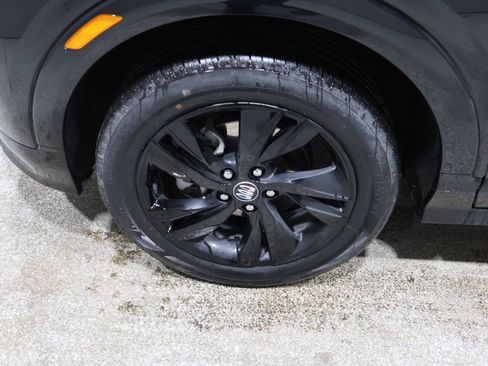 Used 2024 Buick Encore GX Sport Touring image 10