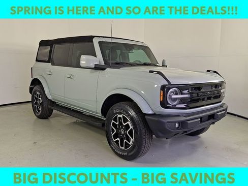 Used 2023 Ford Bronco Outer Banks image 1