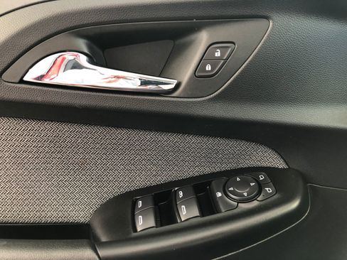 Used 2023 Chevrolet TrailBlazer LT image 37