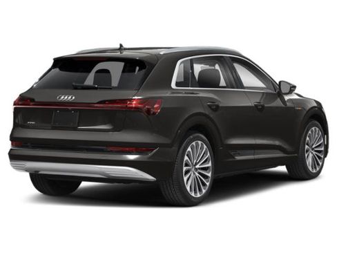 Used 2019 Audi e-tron Premium Plus image 3