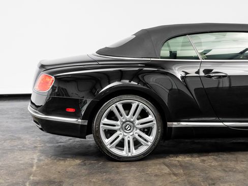 Used 2016 Bentley Continental GT image 23