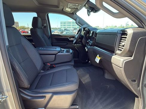 Used 2024 GMC Sierra 1500 Elevation image 31