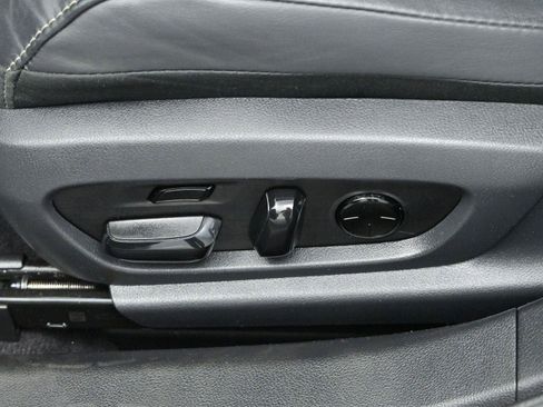 Used 2019 Lexus ES 350 Ultra Luxury w/ Accessory Package image 14