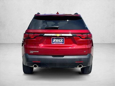 Used 2024 Chevrolet Traverse LT FWD image 4