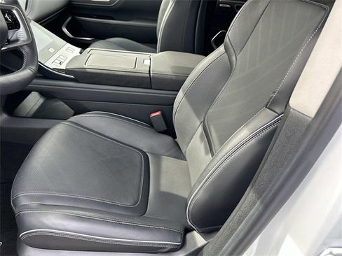 Used 2025 INFINITI QX80 Luxe image 16