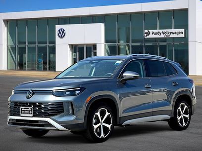 New 2026 Volkswagen Tiguan SE