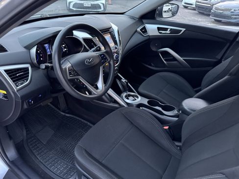 Used 2014 Hyundai Veloster image 15