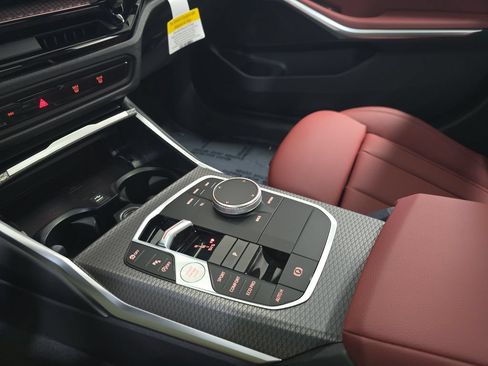 New 2026 BMW 330i Sedan w/ M Sport Package RWD image 19