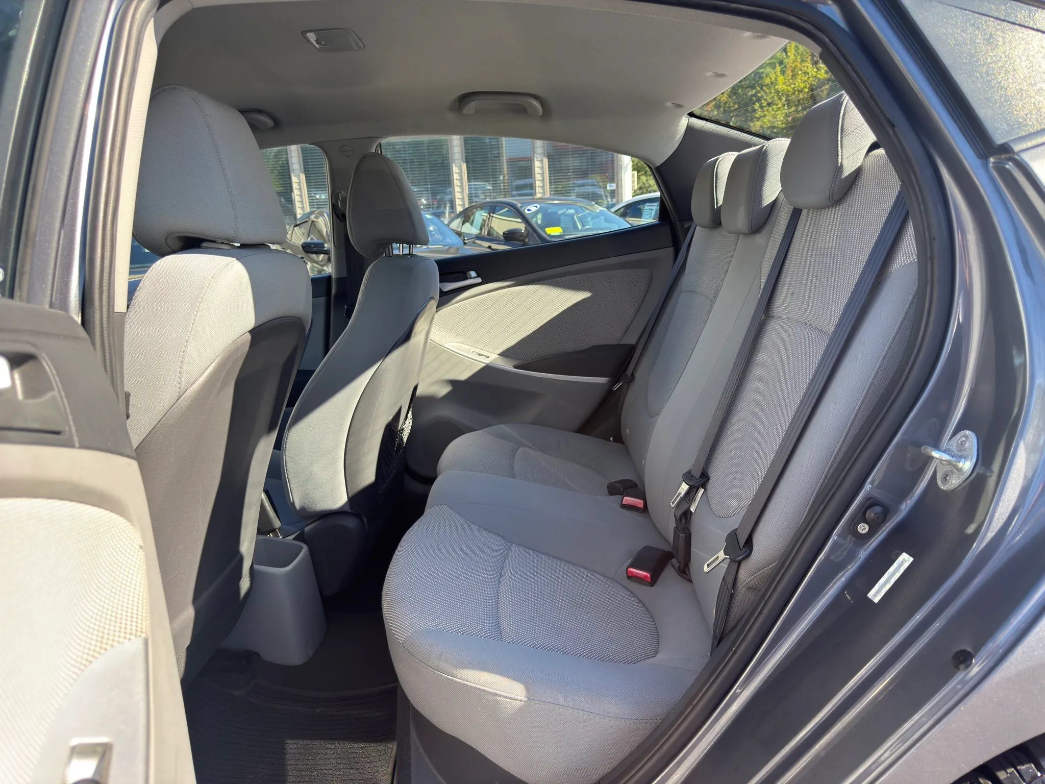 Used 2012 Hyundai Accent GLS FWD image 14