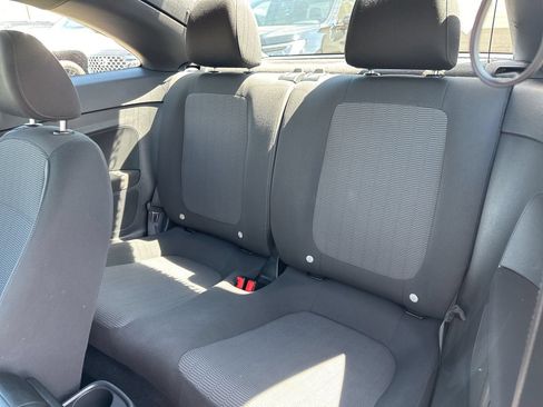 Used 2013 Volkswagen Beetle 2.5 FWD image 11