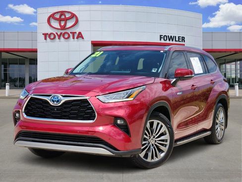Used 2021 Toyota Highlander Platinum AWD/4WD image 1