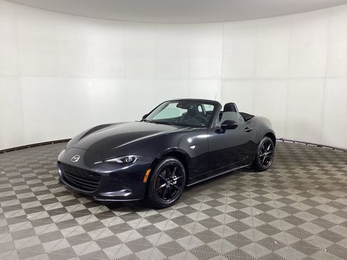 Used 2024 MAZDA MX-5 Miata Sport RWD image 28