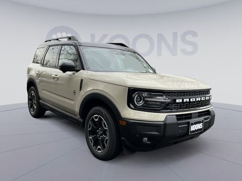 New 2025 Ford Bronco Sport Outer Banks w/ Outer Banks Tech Package+ image 10