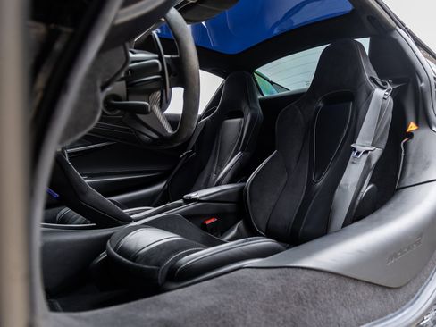 Used 2020 McLaren 720S Spider image 29