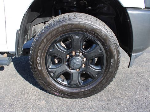 Used 2023 RAM 2500 Tradesman image 19