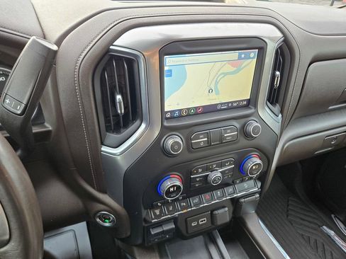 Used 2022 Chevrolet Silverado 2500 LTZ image 10