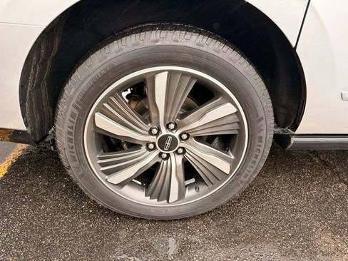 Used 2019 Lincoln Navigator L Reserve image 14