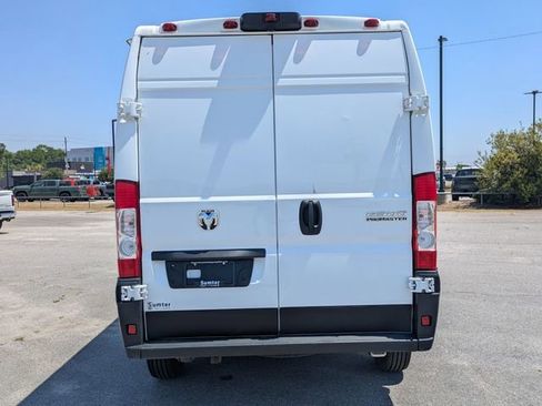 Used 2025 RAM ProMaster 2500 w/ Convenience Group FWD image 4