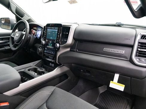 New 2026 RAM 1500 4x4 Crew Cab image 29