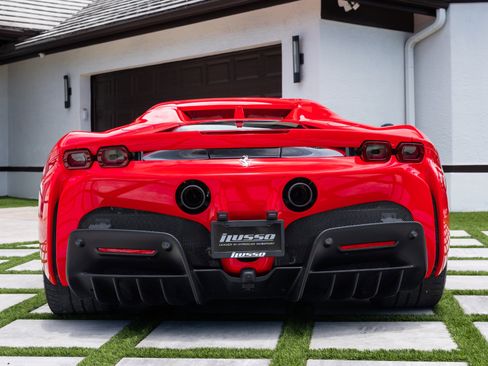 Used 2025 Ferrari SF90 Spider AWD/4WD image 2