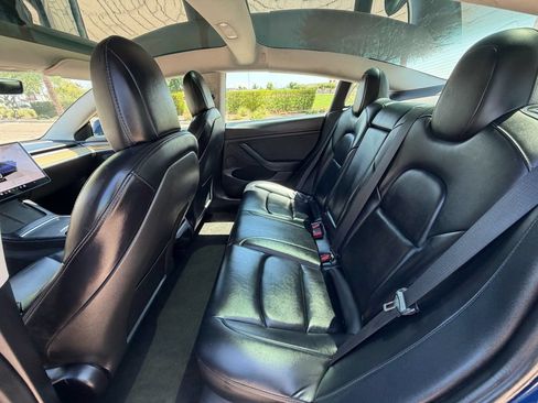 Used 2022 Tesla Model 3 RWD image 10