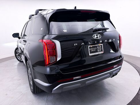Used 2023 Hyundai Palisade SEL w/ Premium Package FWD image 11