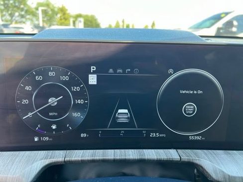Certified 2024 Kia Telluride SX Prestige w/ Towing Package AWD/4WD image 12